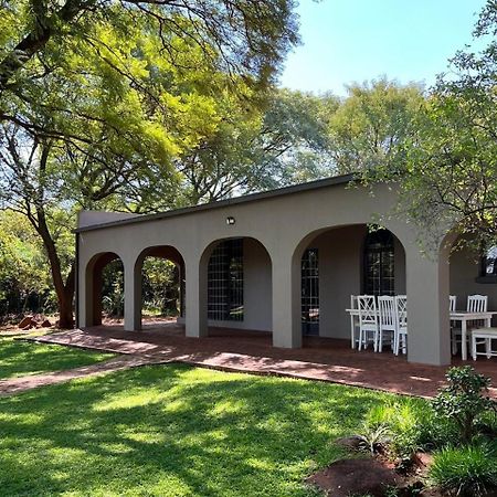 Featherwood Farm & Nyala Lodge Rayton Ngoại thất bức ảnh
