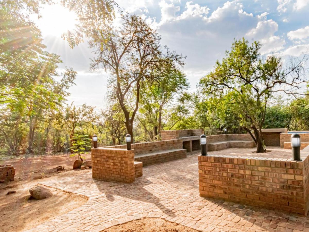 Featherwood Farm & Nyala Lodge Rayton Ngoại thất bức ảnh