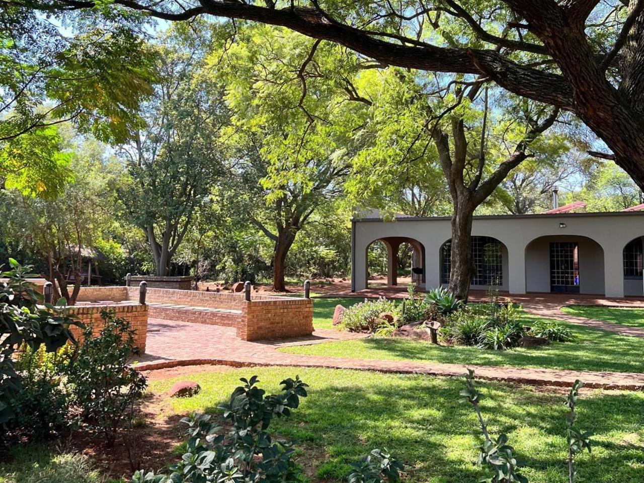 Featherwood Farm & Nyala Lodge Rayton Ngoại thất bức ảnh